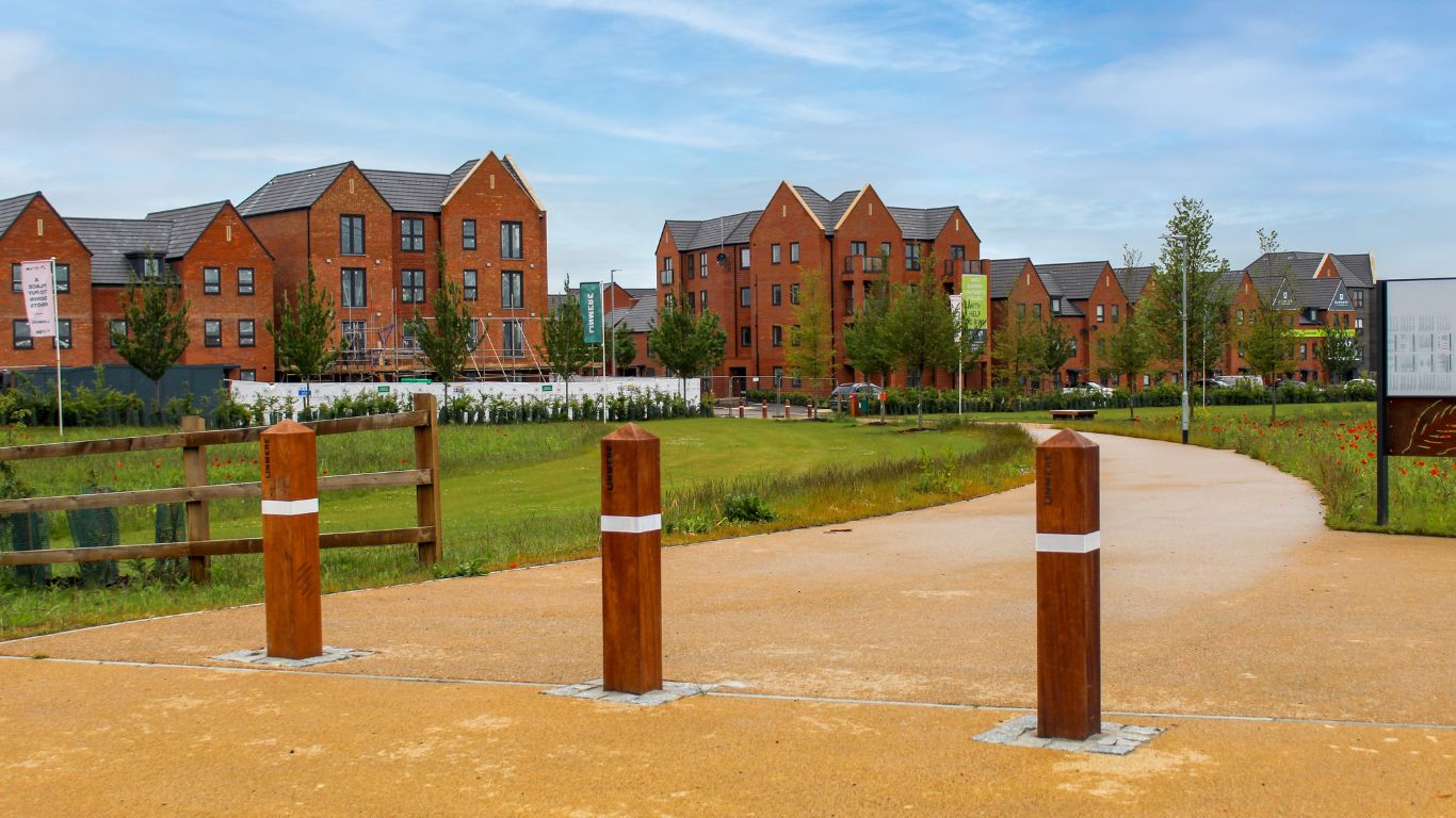 Linmere, Houghton Regis