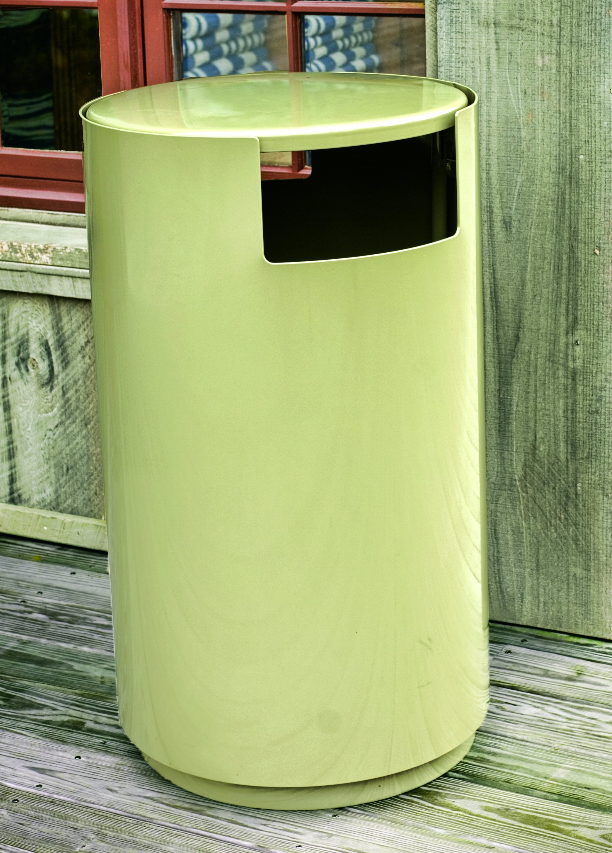 Lakeside Litter Bin