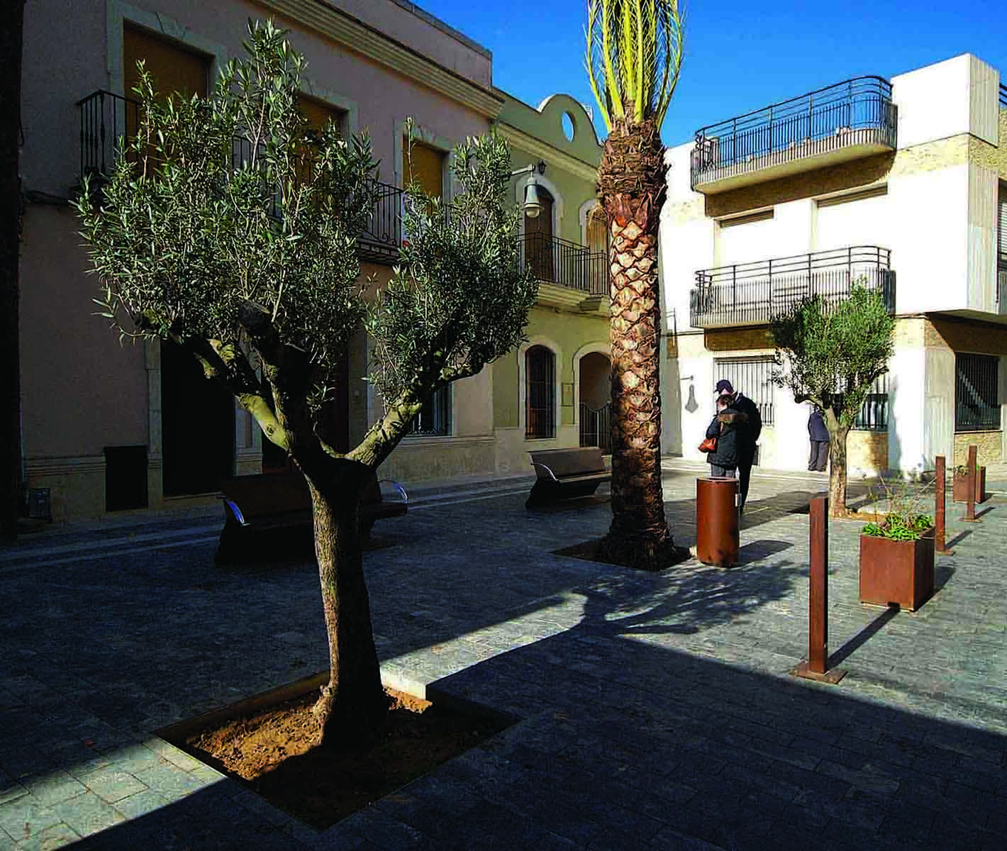 Moka Bollard
