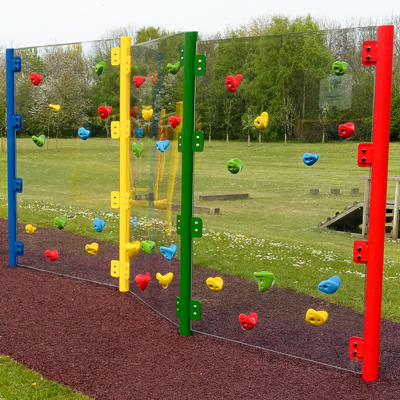 Transparent Traverse Wall