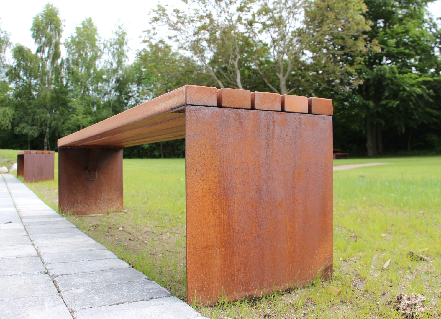 Linn Seating