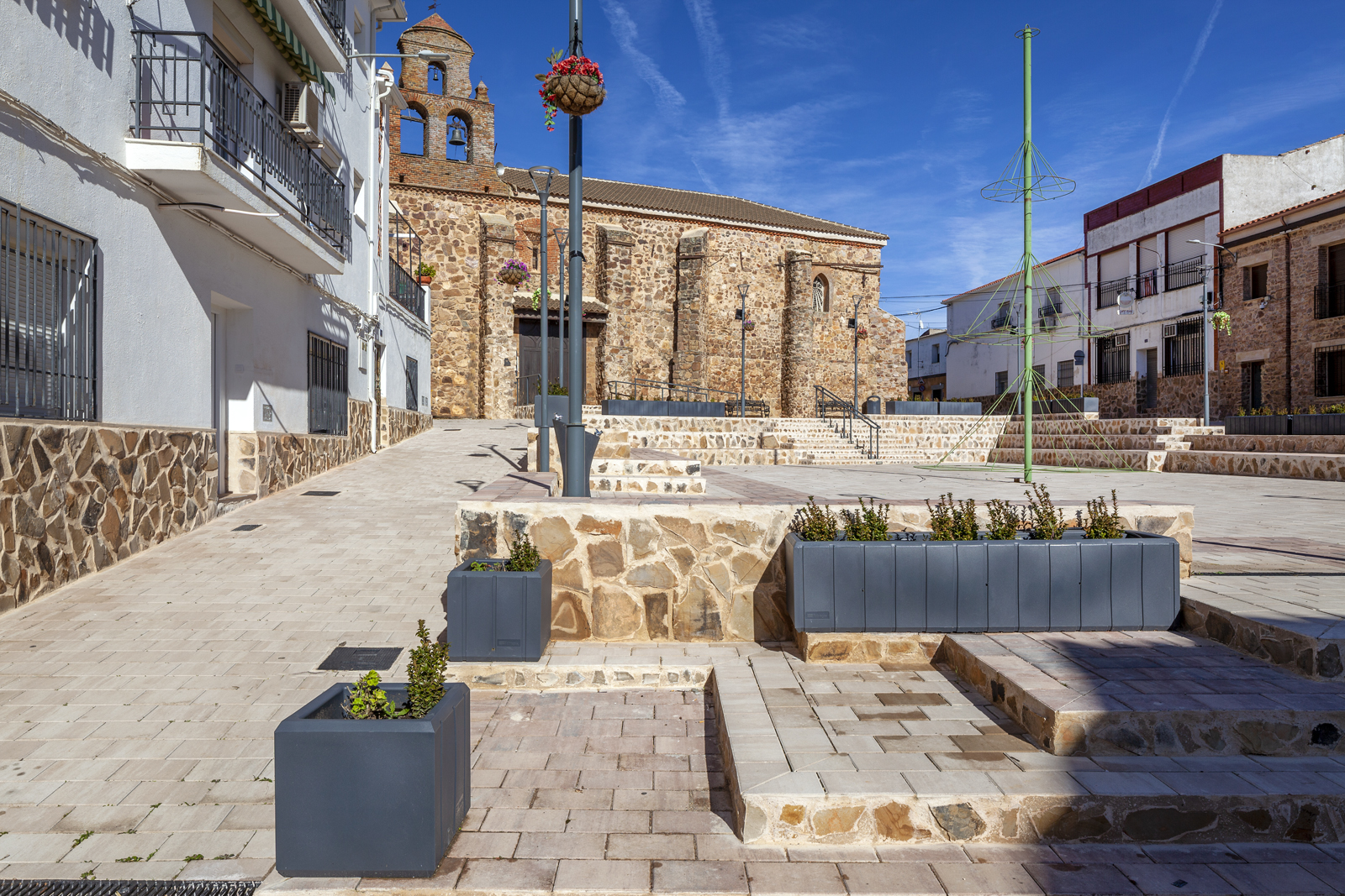 Heba Planter