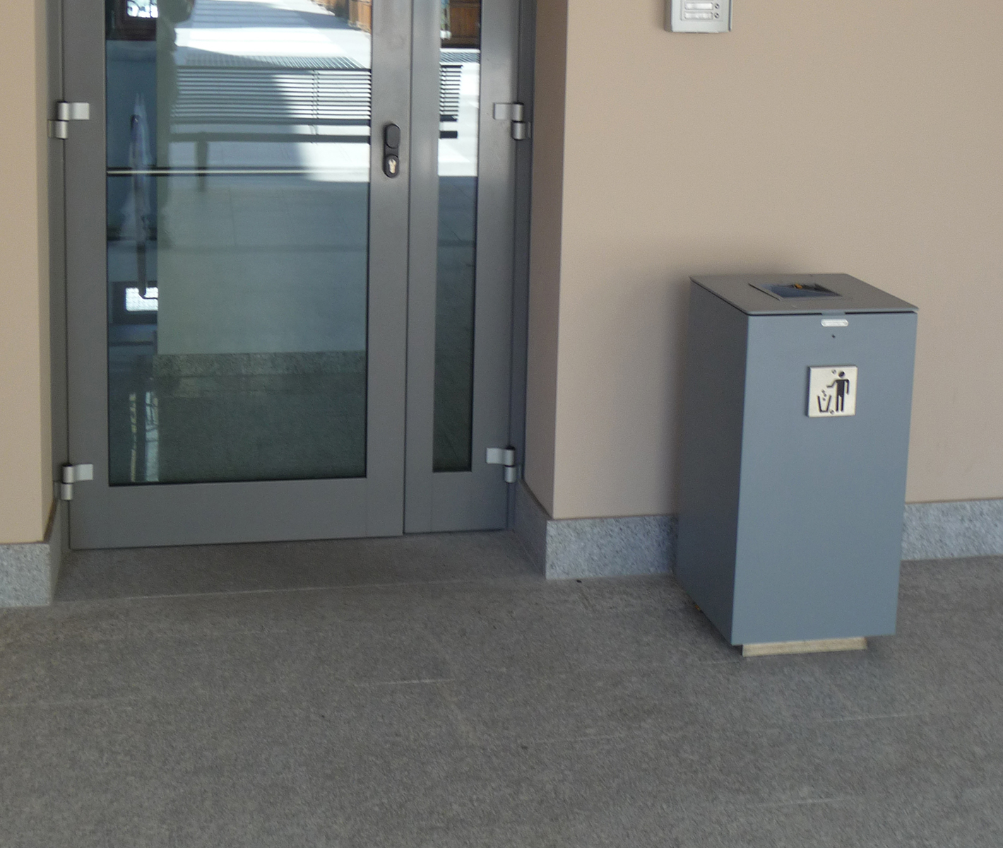 Spencer Litter Bin
