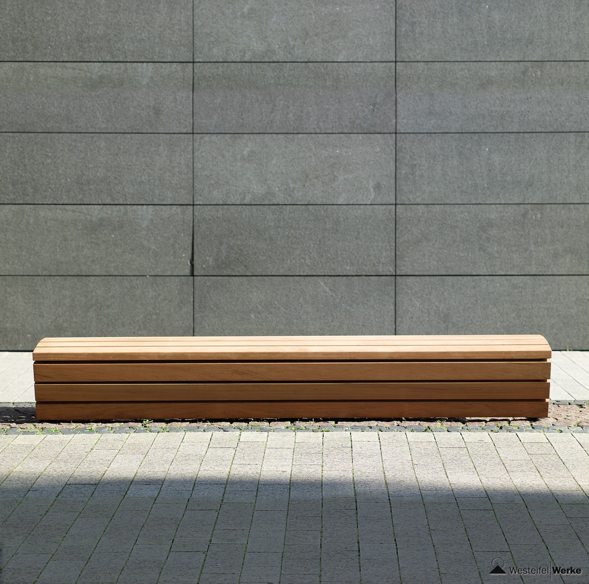 Cado Corpus Seating