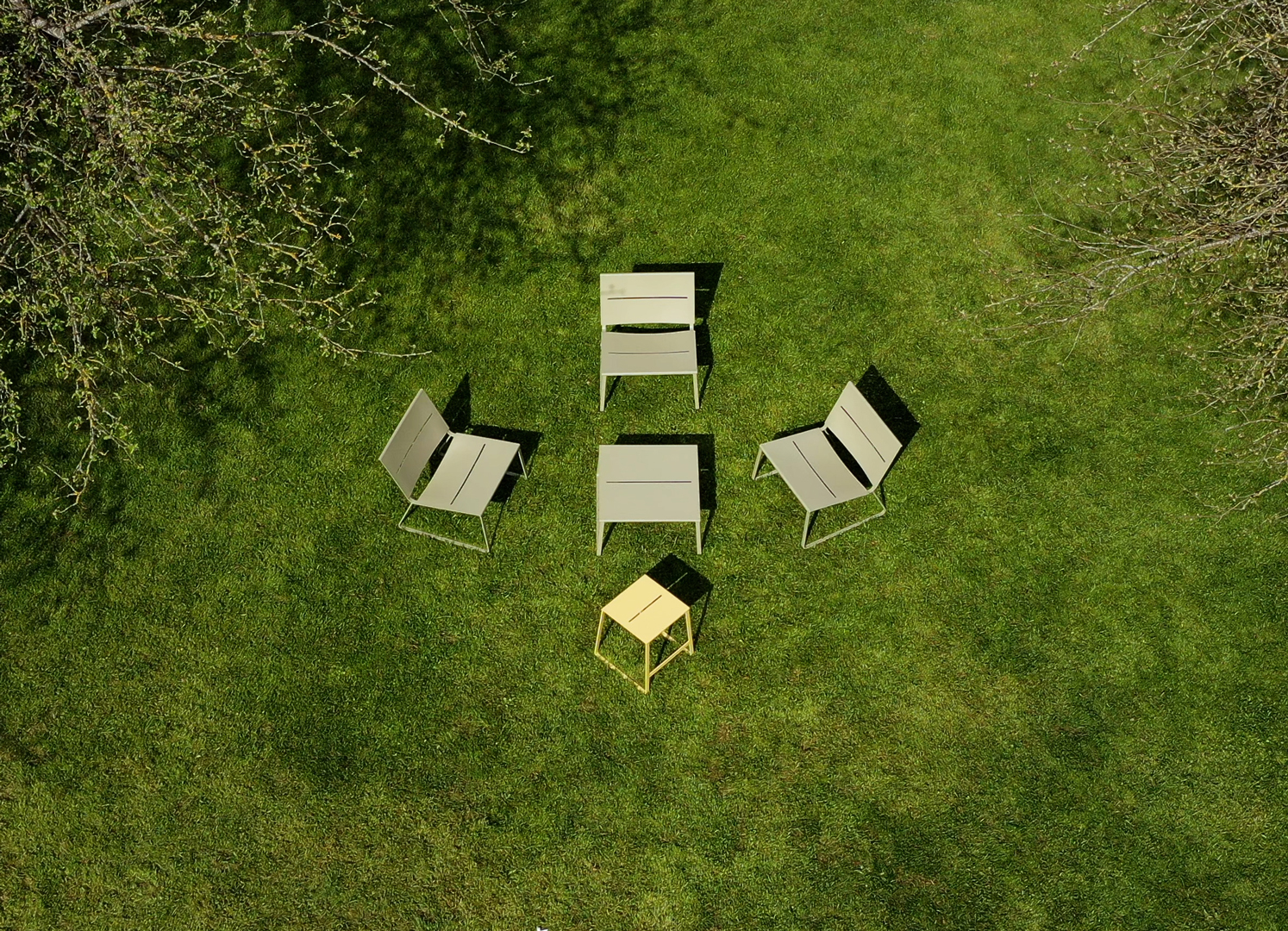 Teräs LO BO Lounge Table