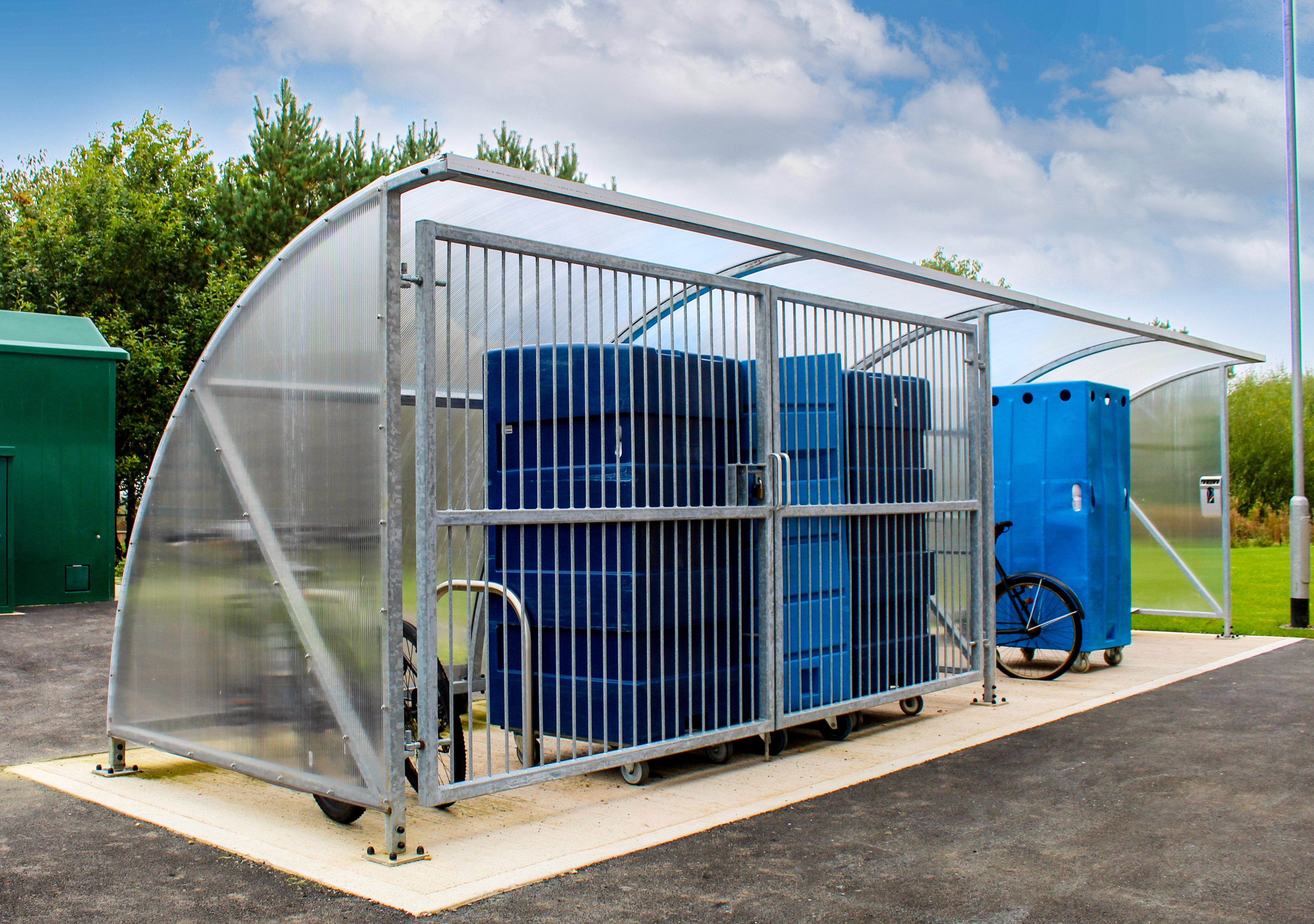 Hennessy Cycle Shelter