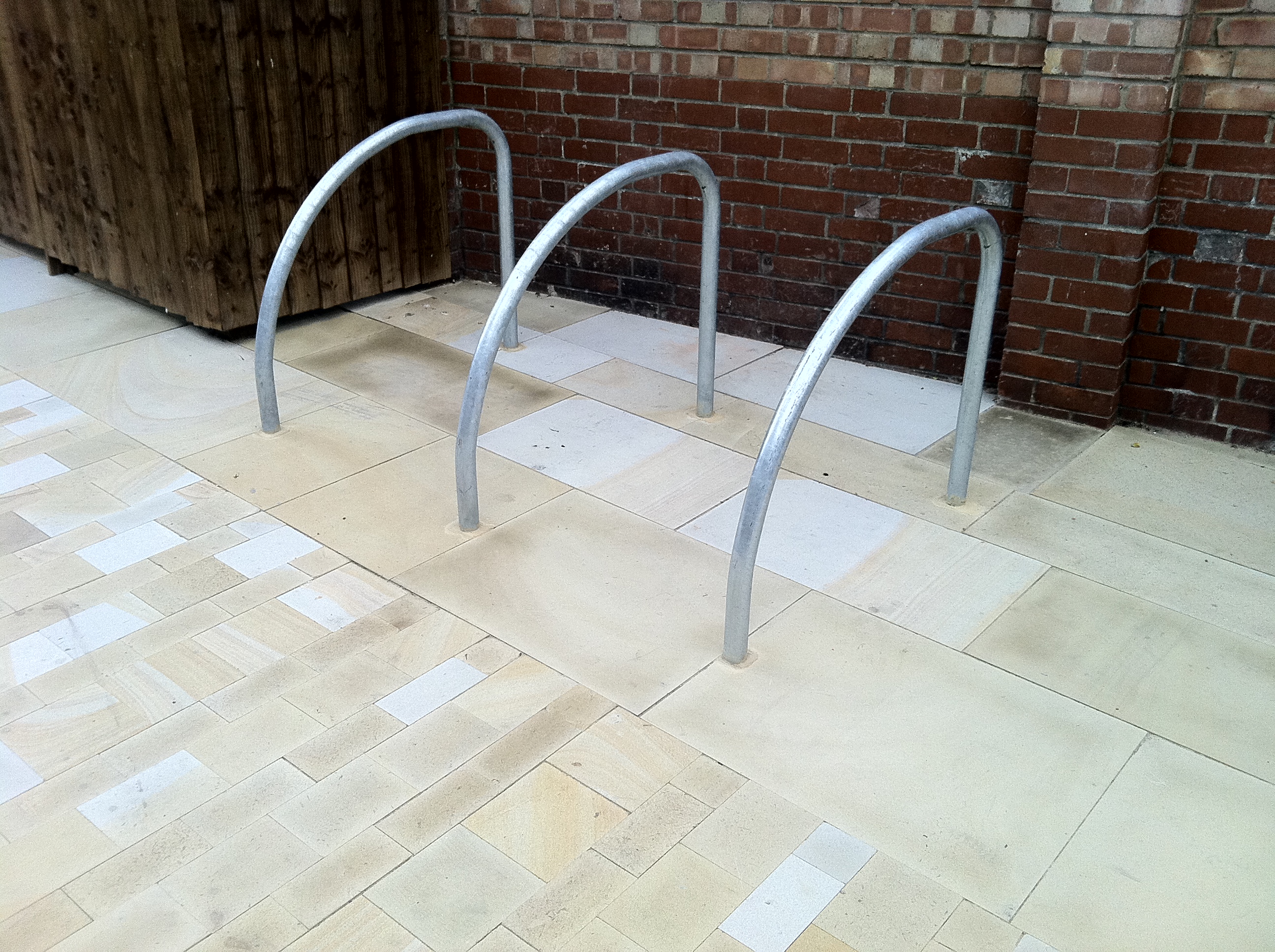 Fin Shaped Cycle Stand