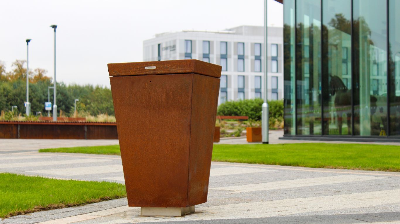 Harper & Keele Veterinary School, Staffordshire