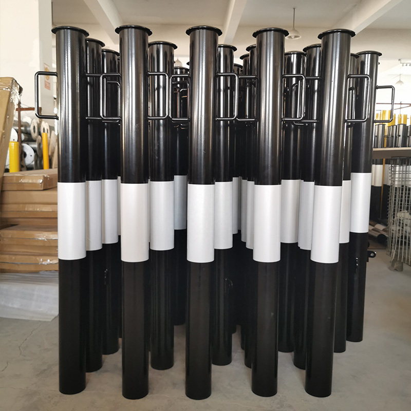 Black & White Removable Bollard