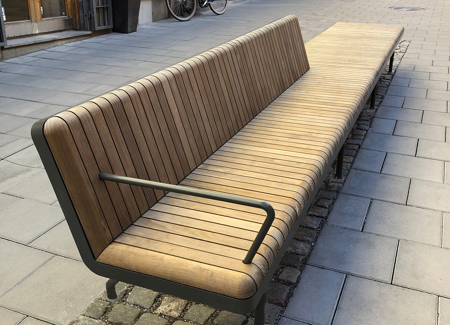 Klara Seating