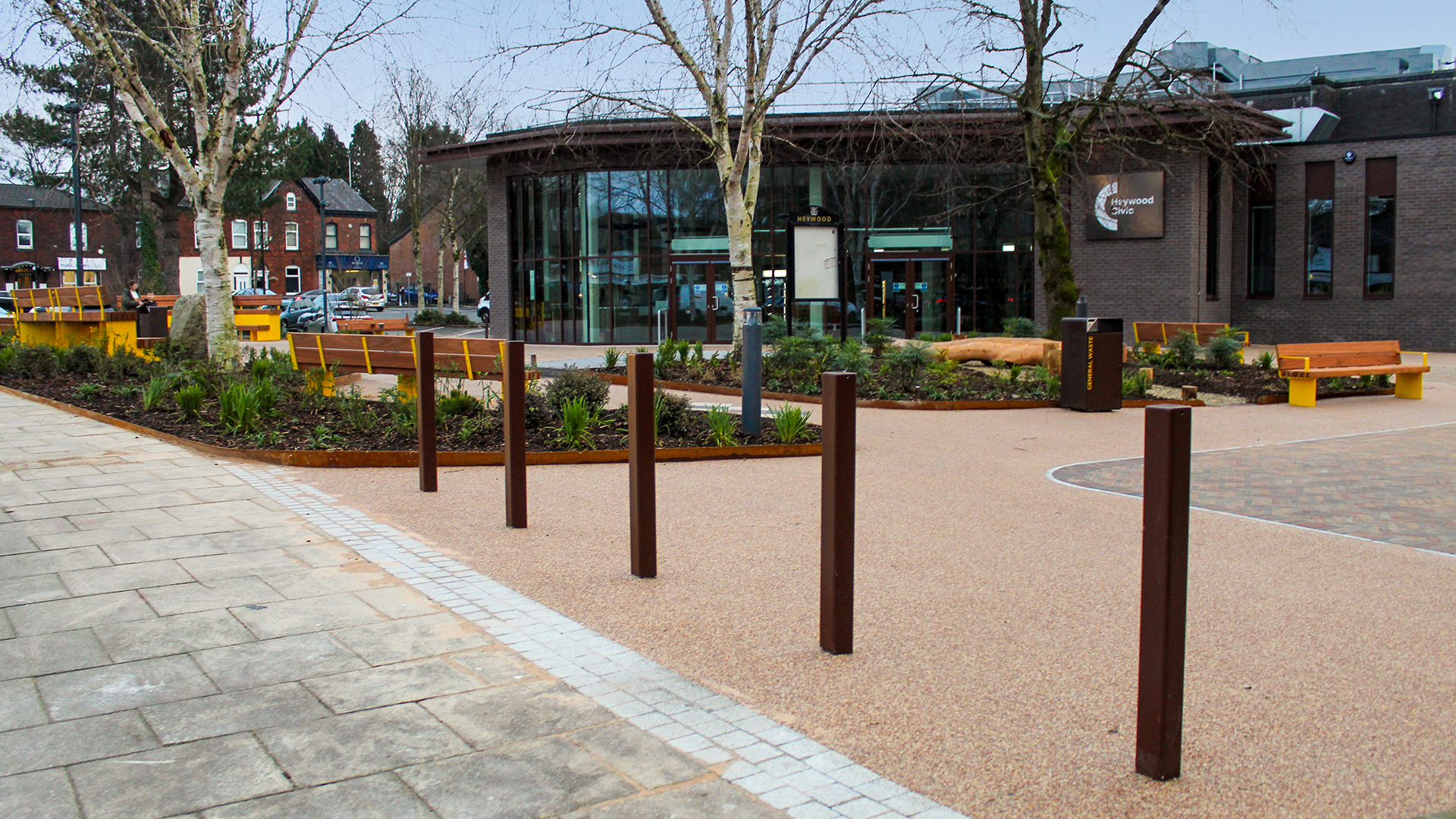 Peine Square, Heywood
