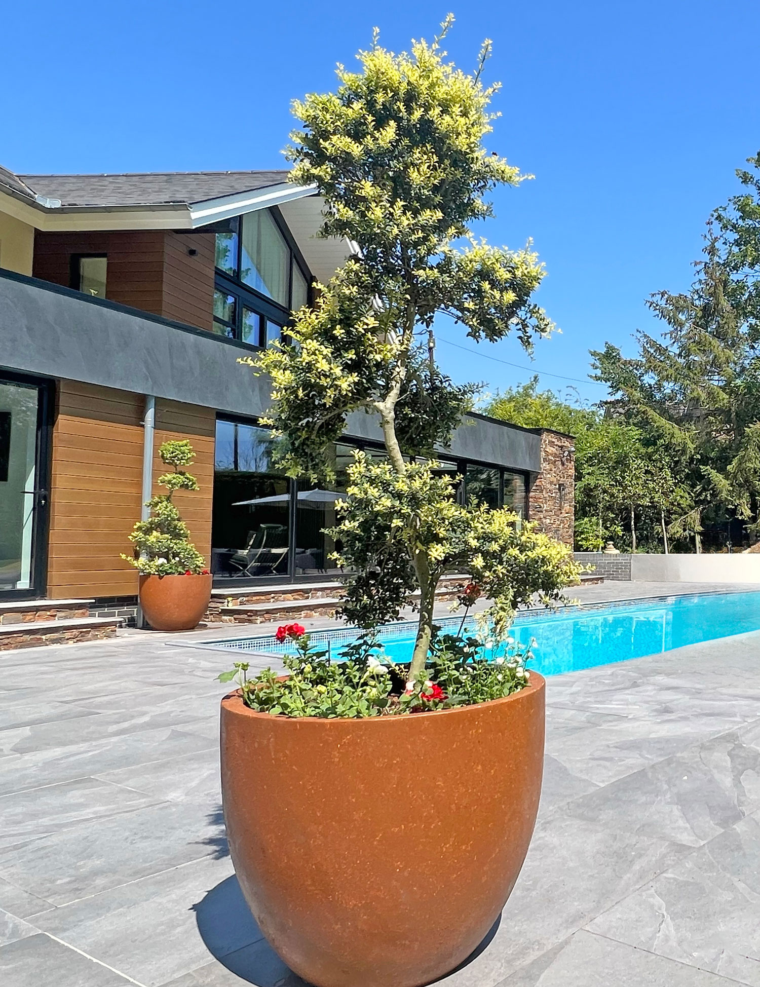 Drawbell Planter