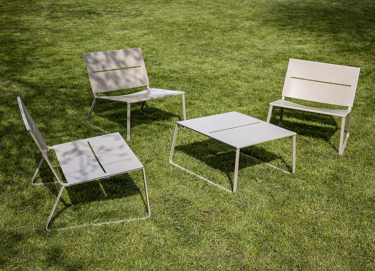 Teräs LO BO Lounge Table