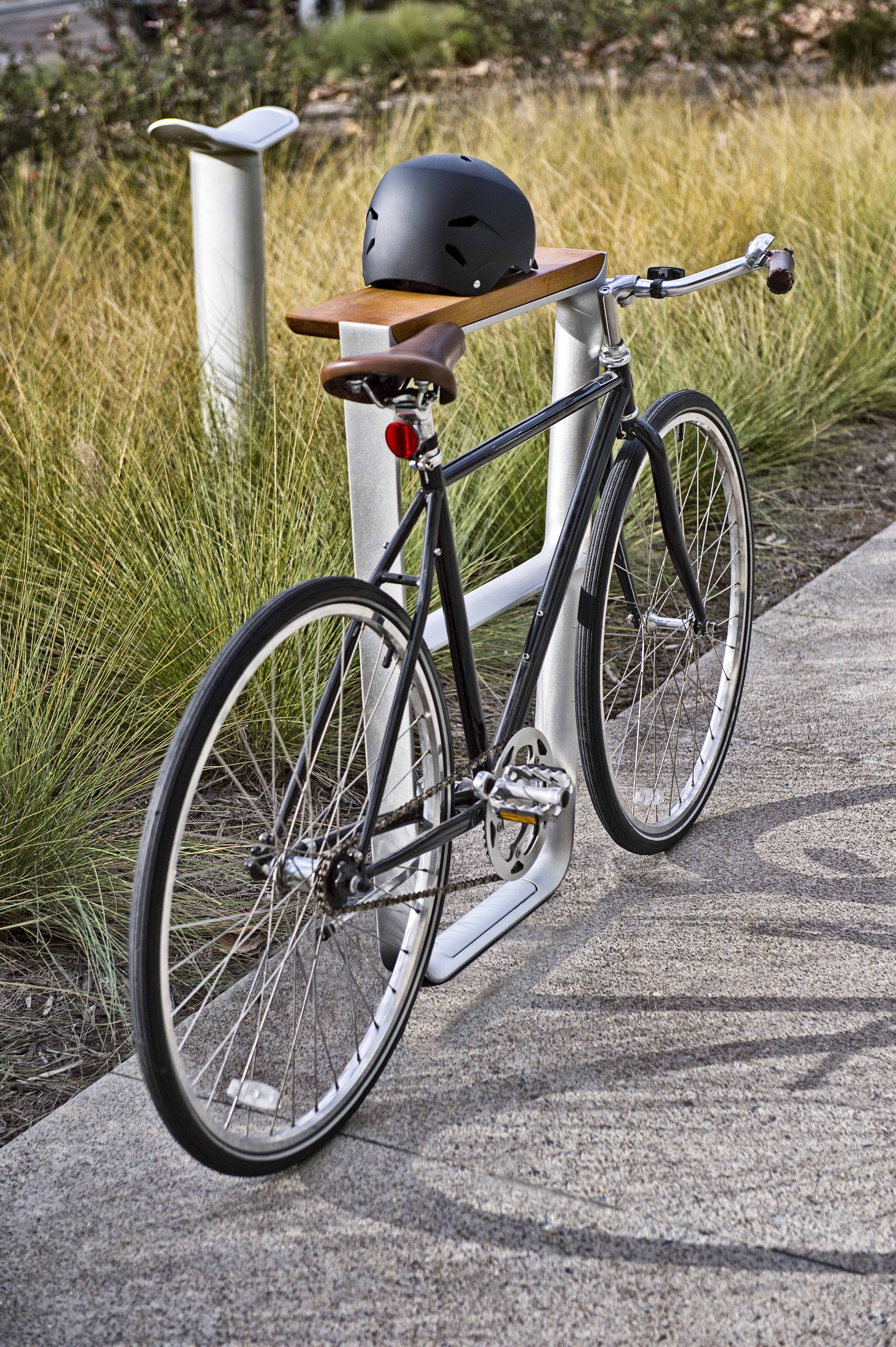 Multiplicity Cycle Stand