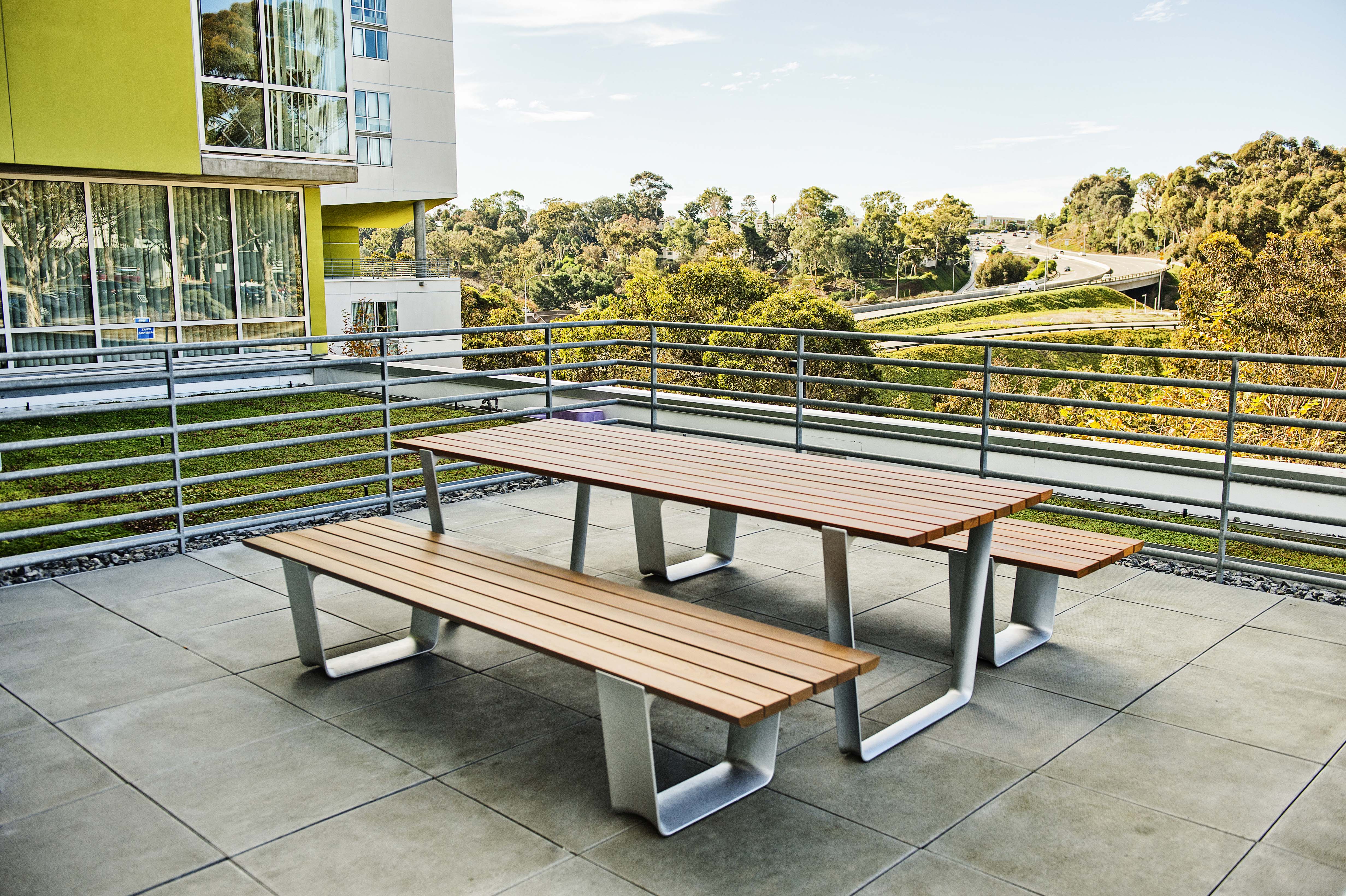 Multiplicity Picnic Table