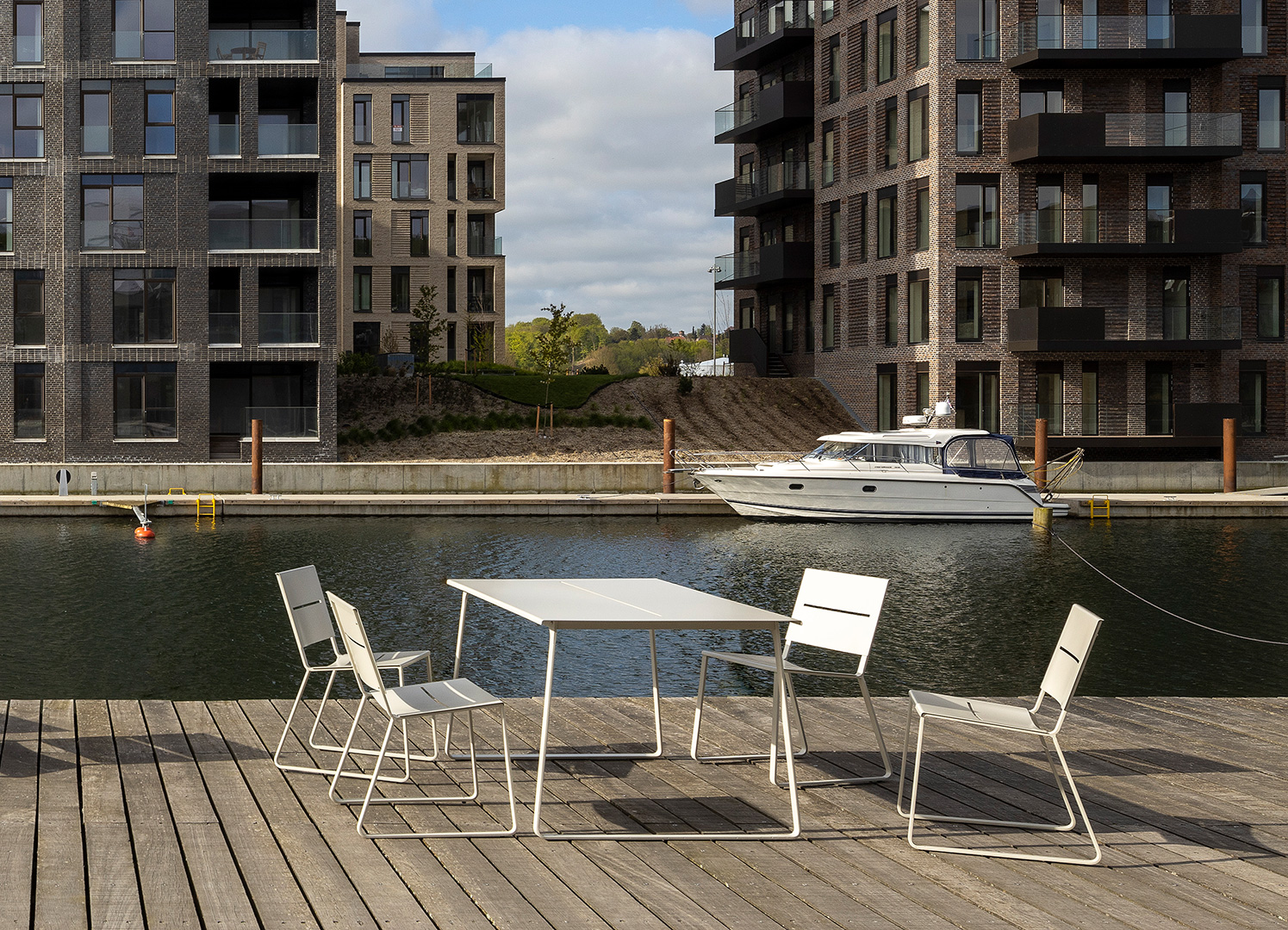 Teräs LO BO Lounge Table