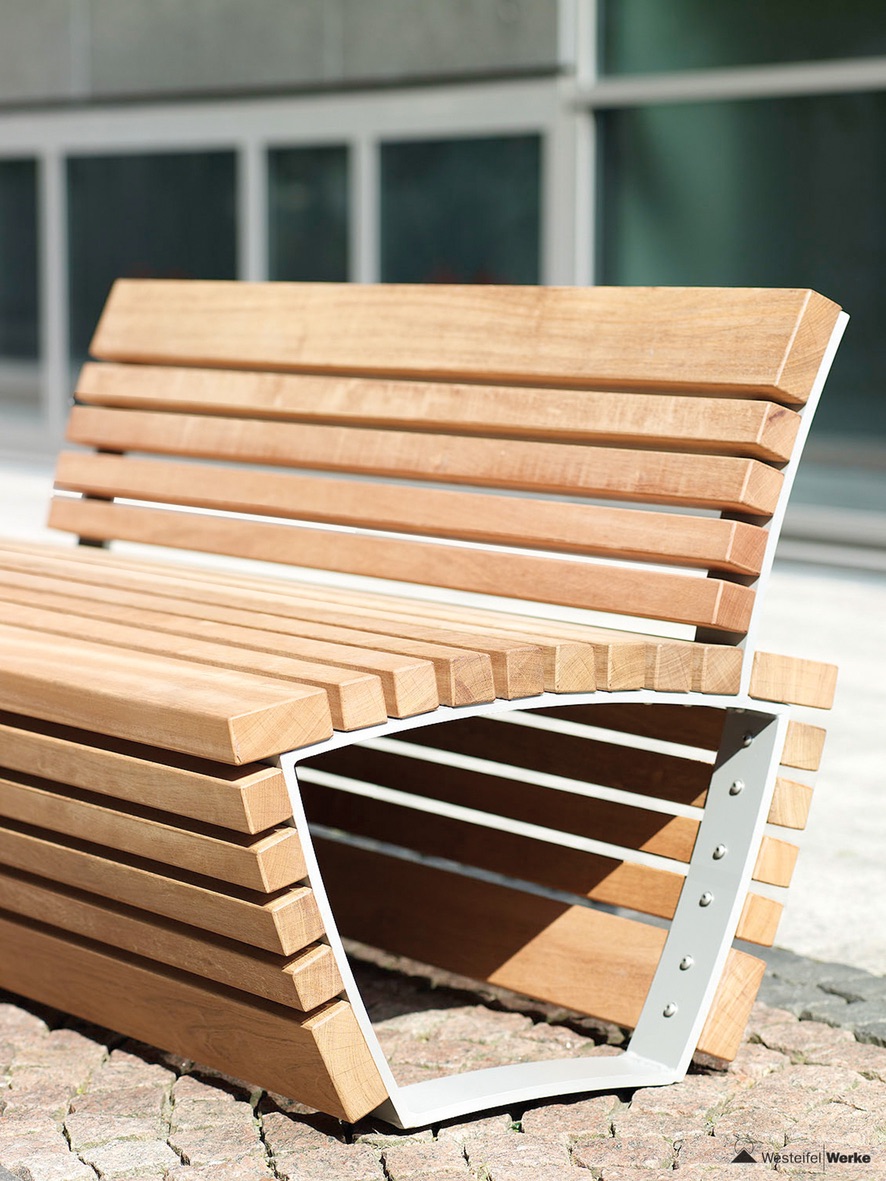 Cado Corpus Seating