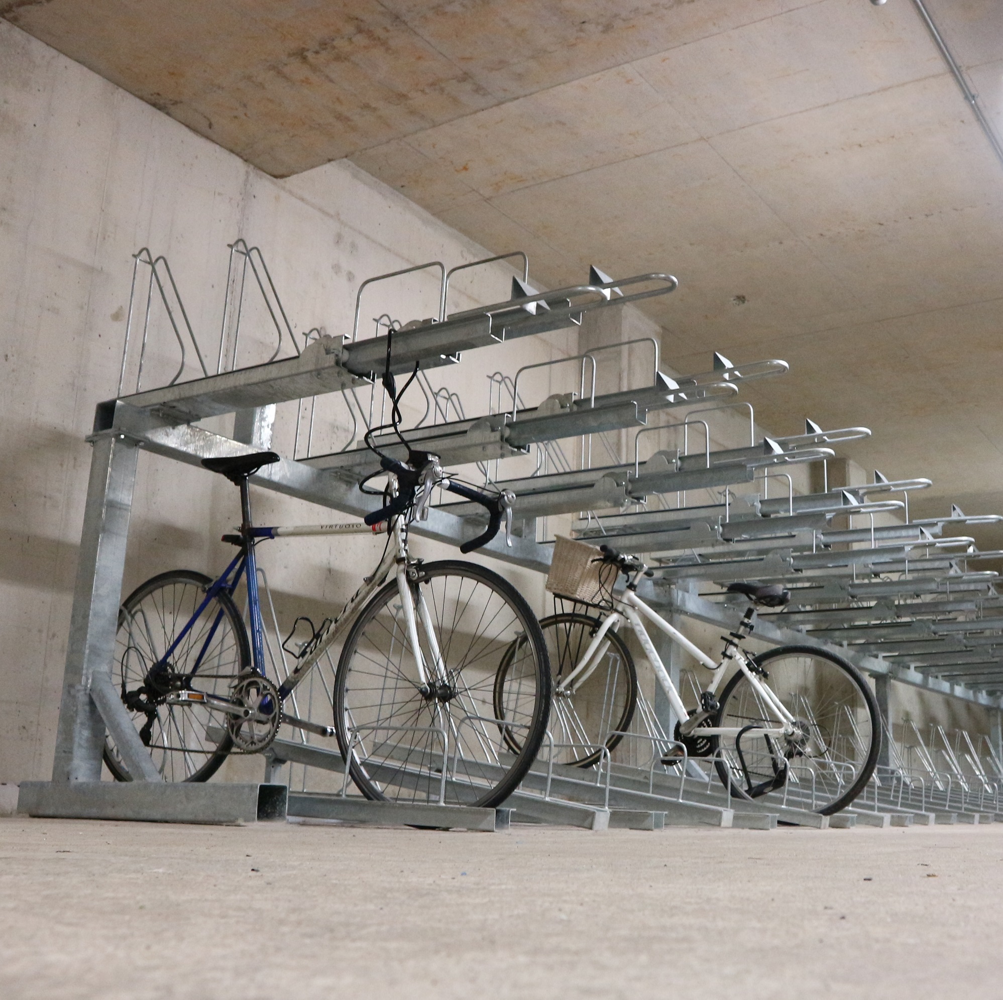 Everest Double-Decker Cycle Rack