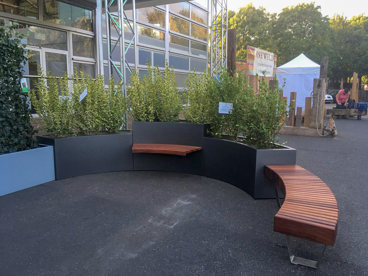 Arc Trough Planter