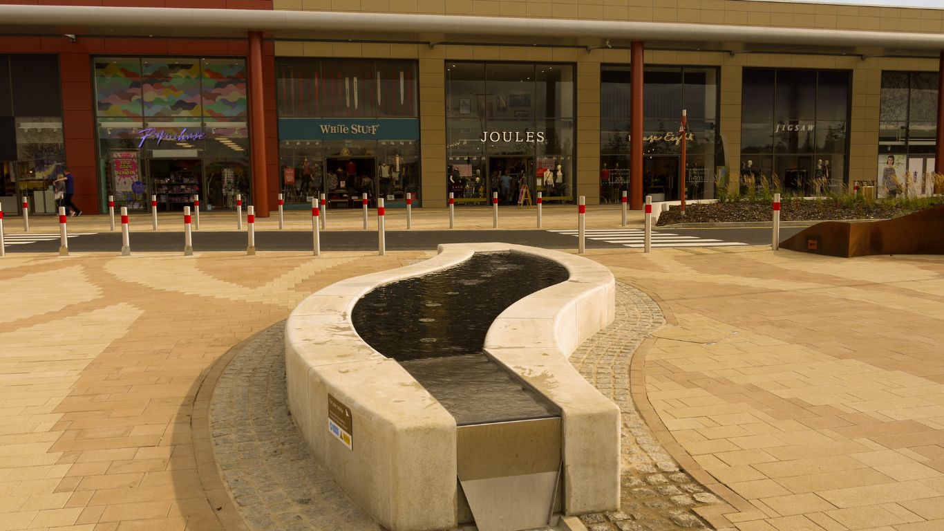 Rushden Lakes Shopping Centre, Rushden
