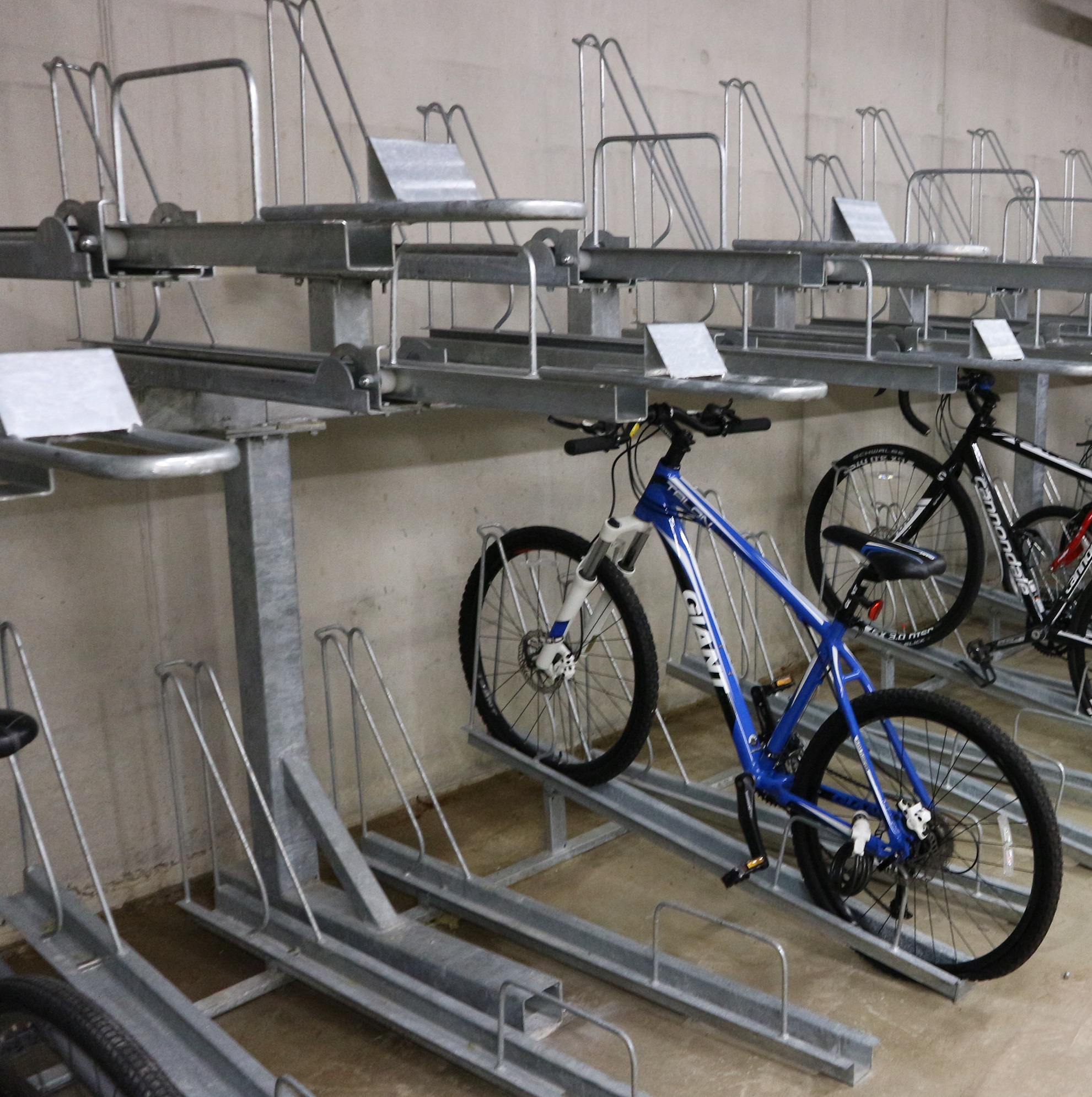 Everest Double-Decker Cycle Rack