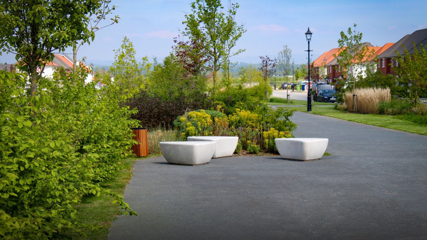 Garden Village, Woodford
