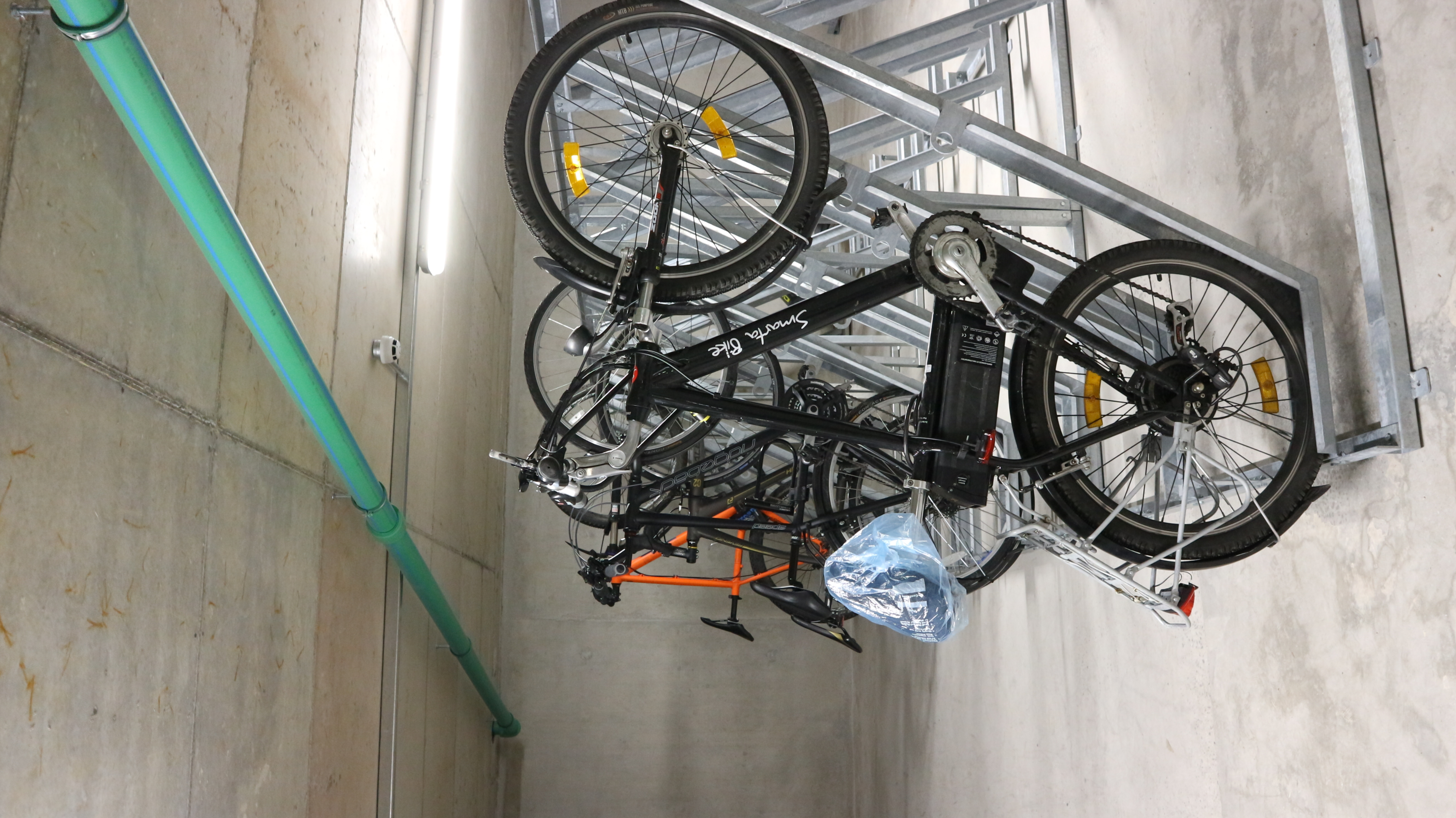 Snowdon Semi Vertical Cycle Rack