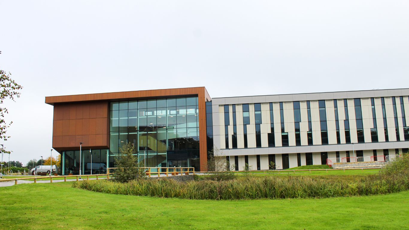Harper & Keele Veterinary School, Staffordshire