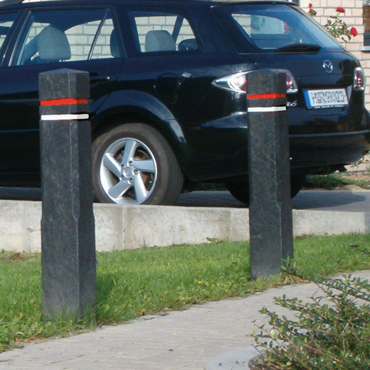 Diamond Bollard