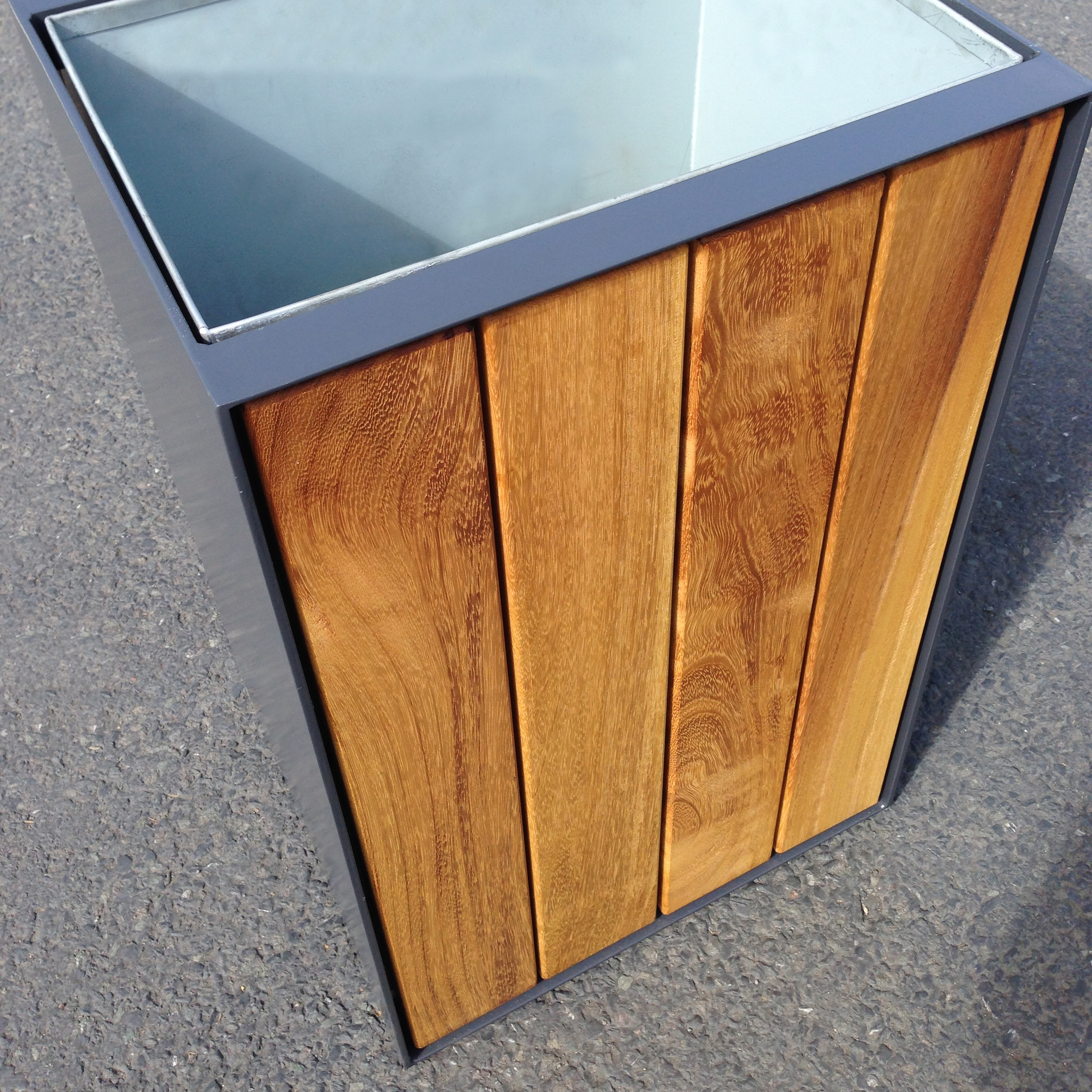 Forma Planter