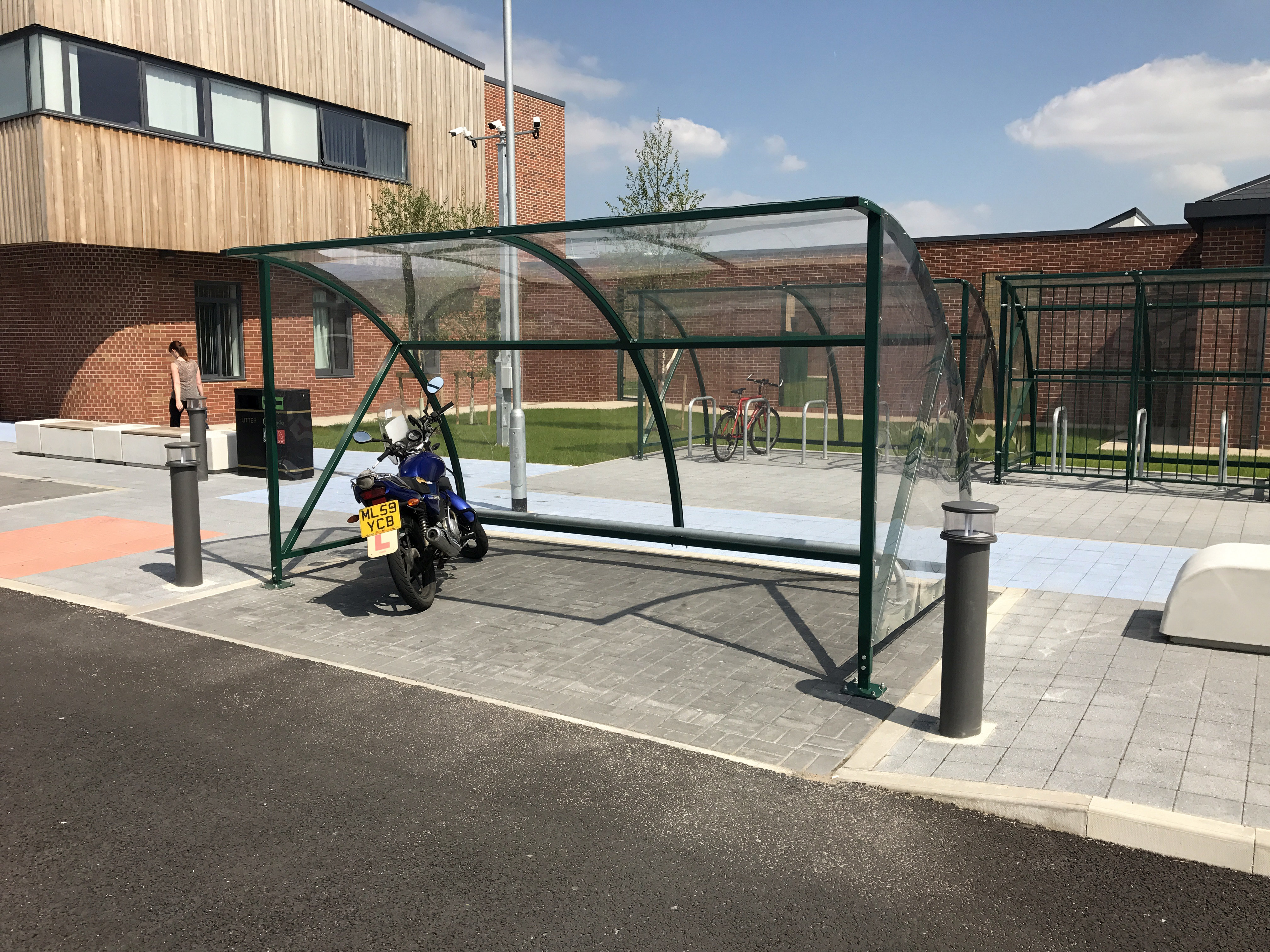 Hennessy Cycle Shelter