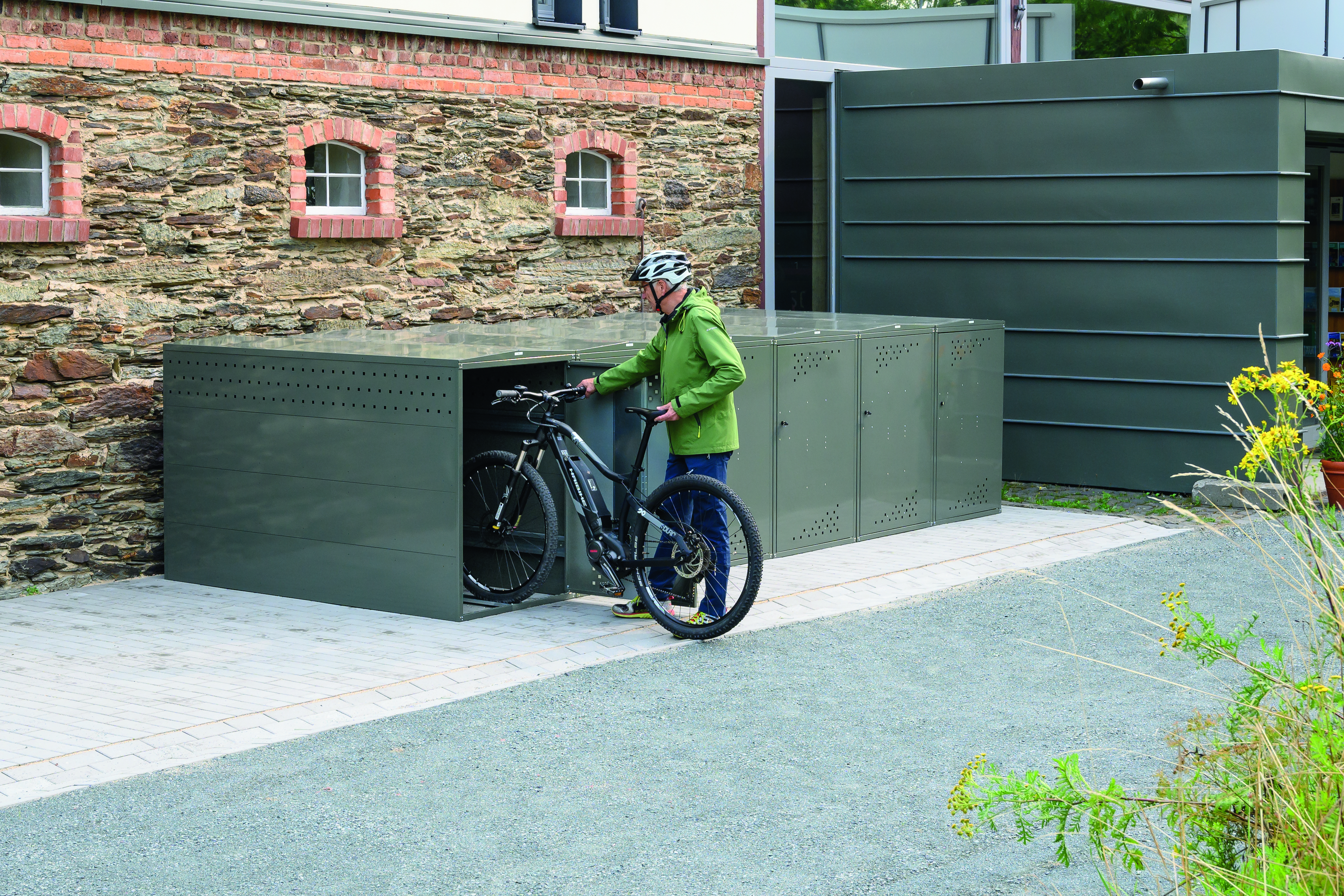 Lexington New Bike Locker
