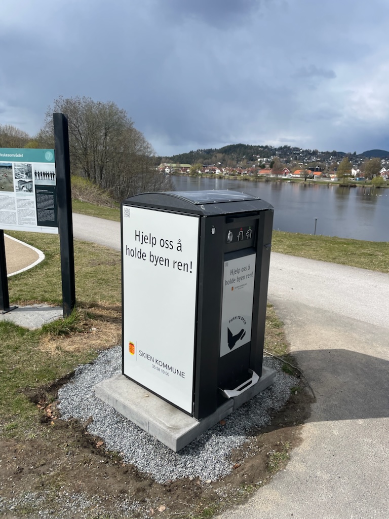 CitySolar Smart Bin