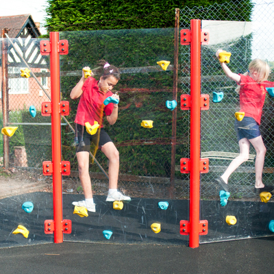 Transparent Traverse Wall