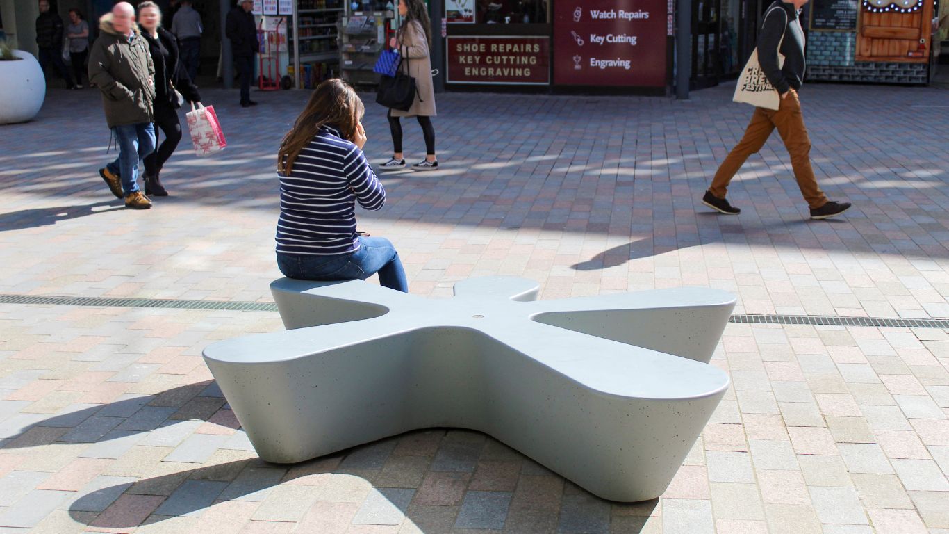 Splash Bench