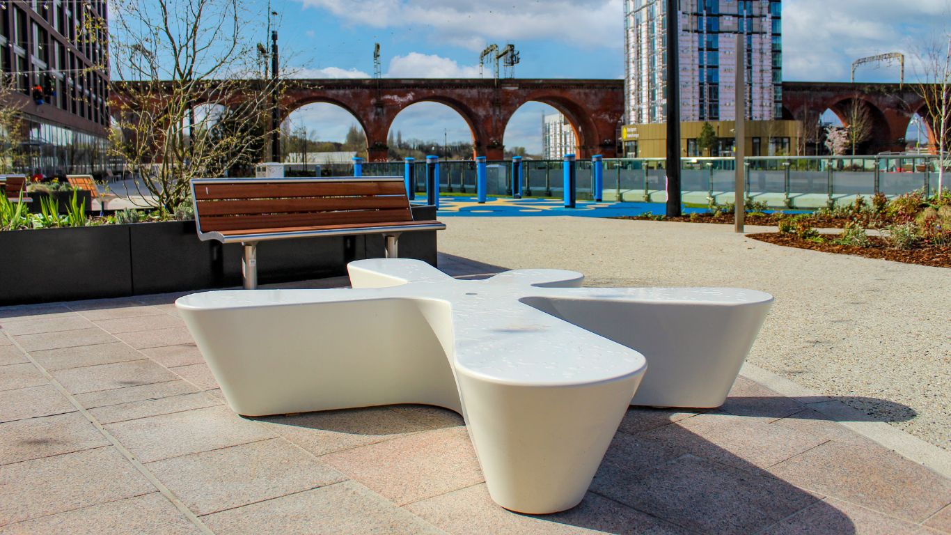 Splash Bench