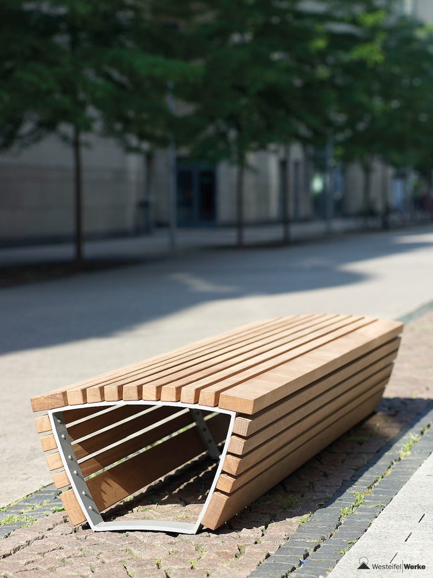 Cado Corpus Seating