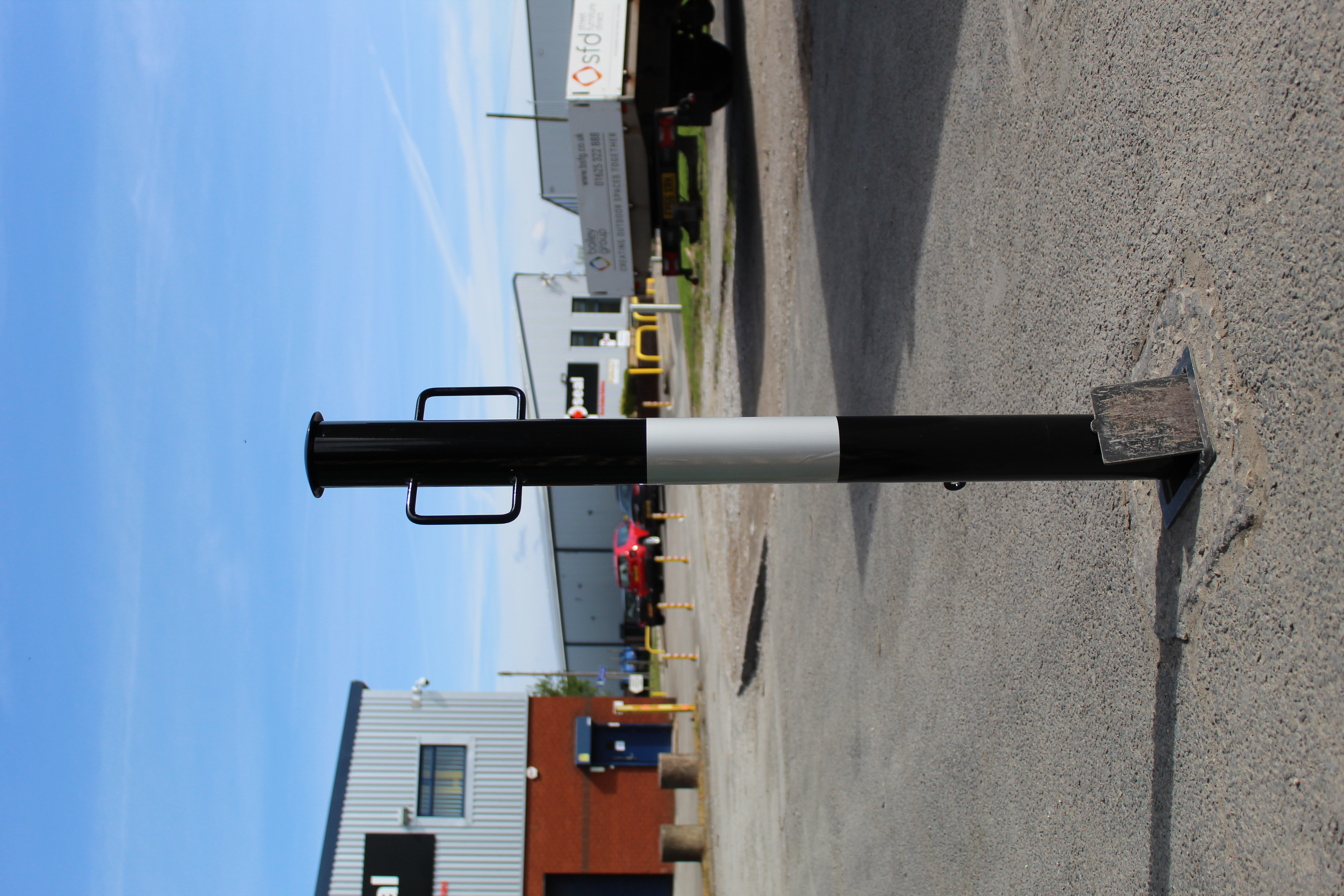 Black & White Removable Bollard